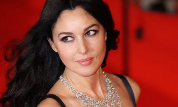 Monika Beluči je izašla iz crne boje i – PARIZ JE ZADRHTAO