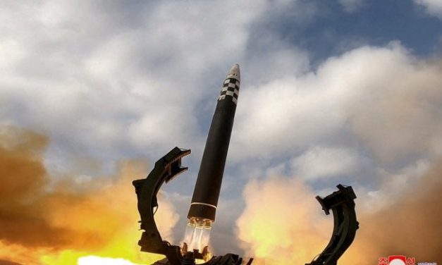 NOVE VARNICE U AZIJI, KIM NE ODSTUPA NI PEDALJ… Severna Koreja ispalila još dve balističke rakete tokom manevara SAD i Južne Koreje!
