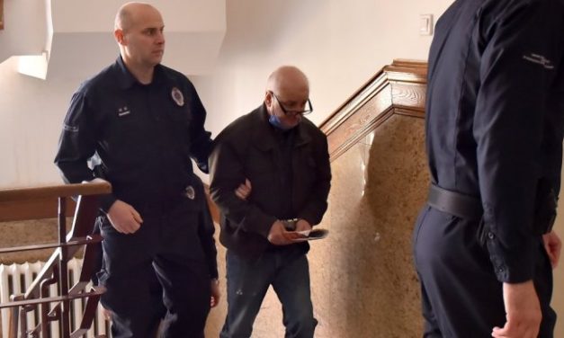 MENJAO SAM ISKAZE JER SU ME TUKLI PO GLAVI, sramna odbrana optuženog za masakr u Moravcu