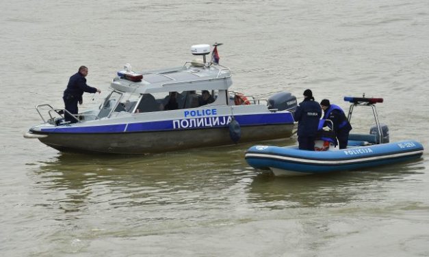 CRNA NOĆ U BEOGRADU! Devojka nestala u talasima pod Brankovim mostom, na Dunavu potraga za tri osobe