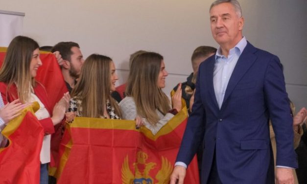 UBEDLJIVA POBEDA! Đukanović osvojio najviše glasova u zatvorima u Spužu i Bijelom Polju