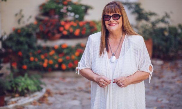 Tajna ljubav Vesne Čipčić: Razvela se posle 23 godine braka, pa pala u zagrljaj oca ove poznate pevačice FOTO