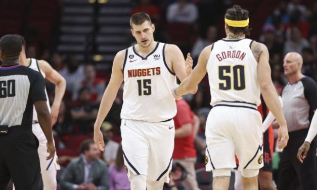 JOKIĆ OSTVARIO DABL DABL UČINAK, PA OTIŠAO U SVLAČIONICU! Denver poražen u gostima, SRBIN NAPRAVIO JEDAN OD NAJBIZARNIJIH FAULOVA U NBA ISTORIJI!