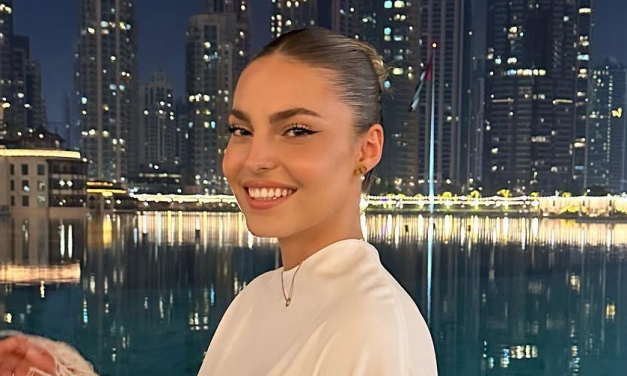 Izgoreo Instagram! Džejla PRVI PUT POKAZALA BUJNO POPRSJE! (Foto)
