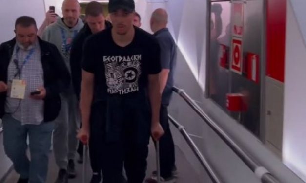EGZUM NA ŠTAKAMA NAPUSTIO DVORANU! Ovo nijedan „grobar“ ne želi da vidi, POSLEDICE JABUSELEOVOG DIVLJANJA SU KATASTROFALNE! (VIDEO)