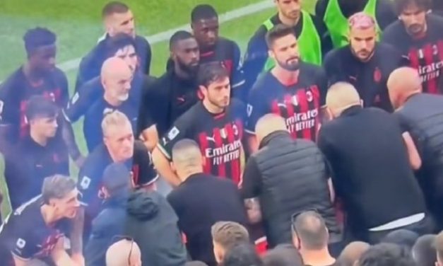 PALO RIBANJE NA „SAN SIRU“! Navijači POSTROJILI fudbalere MILANA nakon BLAMAŽE! (VIDEO)