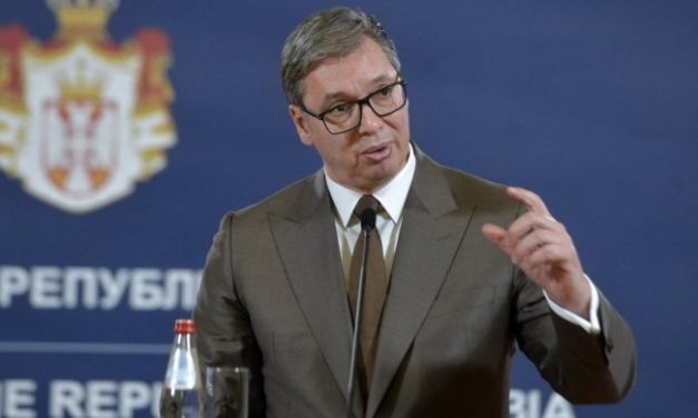 EVO KO STOJI IZA NAPADA NA SRBIJU I PREDSEDNIKA VUČIĆA U SENATU