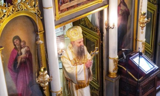 VAŽNA PORUKA PATRIJARHA PORFIRIJA: Nikakvi geopolitički interesi nisu važniji od čoveka pa makar on bio i pravoslavni Srbin!