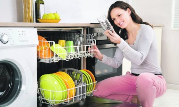 ŽENA KOJA JE IZUMELA MAŠINU ZA PRANJE SUDOVA Životna priča Džozefine koja je stvorila jedan od najdragocenijih KUĆNIH aparata (FOTO)