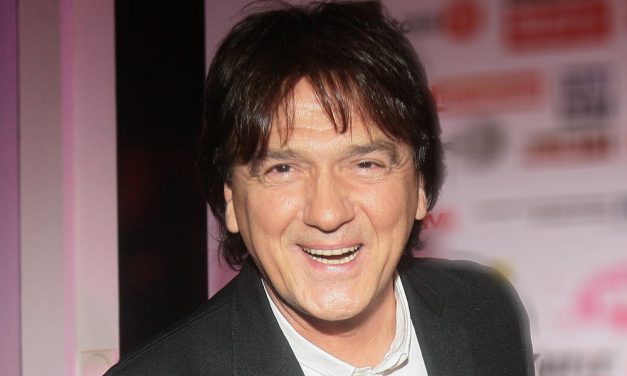 ČOLA ZARAĐUJE MILIONE, MLAĐI BRAT PRODAJE ĆEVAPE! Dragan živi u Beogradu, u ovakvim odnosima je sa Zdravkom, NEVEROVATNO LIČE