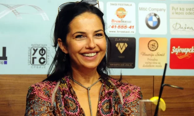 IZGLEDA DECENIJU MLAĐE! Evo koliko ima godina Nataša Ninković