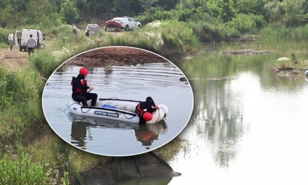 SELO ZANEMELO OD TUGE ZBOG STRADALE DECE! Darijino telo samo isplivalo, Nikolu su ronioci pronašli NA PET METARA DUBINE!
