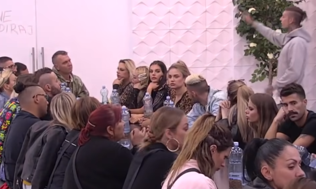 SVA MU SE REBRA VIDE! Nekadašnji zadrugar se skinuo i šokirao sve!