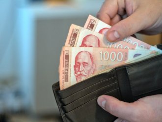 Minimalac u Srbiji 2023 iznosi 230 dinara po satu?! Pogledajte detaljnu računicu zarada u odnosu na broj radnih dana i sati