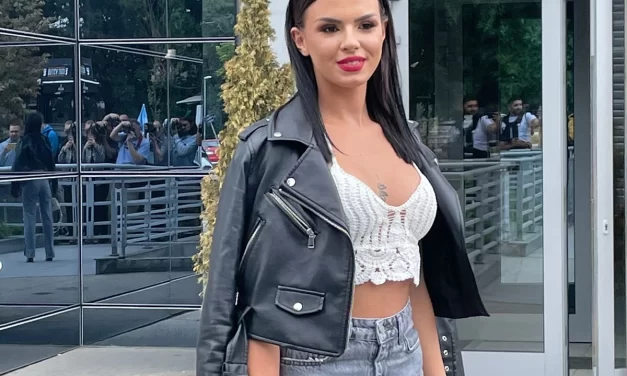 „VIŠE LANACA NA TEBI NEGO U GVOŽĐARI!“ Tanga kupaći Anite Stanojlović uzdrmao Instagram! „KAO BRENINA ROBINJA!“