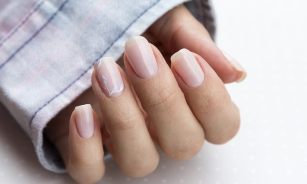 Trend puder noktiju: Popularni dizajn manikira koji je savršen za svakoga