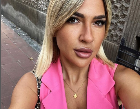 Jovana Jeremić našla DUPLO MLAĐEG partnera, sve detalje podelila UŽIVO U EMISIJI: „Ne treba odmah da kupuje Roleks, ali…“