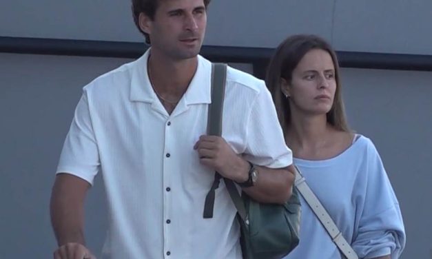 LEPA LETISIJA UHVAĆENA NA BEOGRADSKOM AERODROMU: Noletova snajka u hit izdanju
