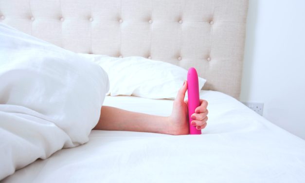 Kako da odaberete dildo: Koja veličina i materijal su pogodni?