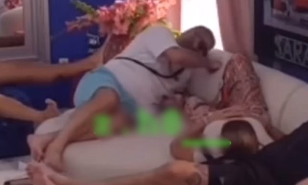 „FUJ, BLJAK!“ Milena Kačavenda i Sanjin zaboravili da NISU SAMI, dohvatio FLAŠU pa joj…(VIDEO)