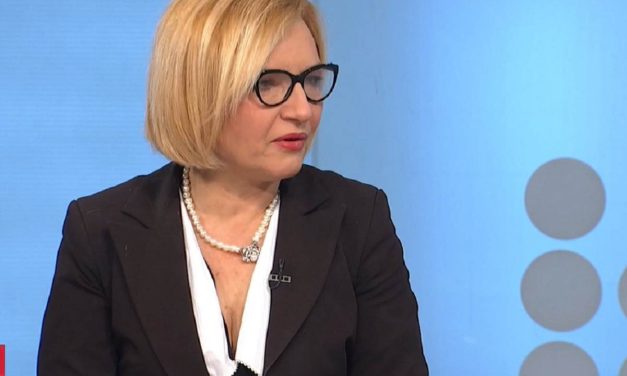 BROJ ZARAŽENIH KORONOM RASTE, DIREKTORKA BATUTA UPOZORILA: Obolelih ima mnogo više, na ove SIMPTOME obratite pažnju!