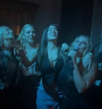 OVO JE RETKOST! Milica Todorović RONILA SUZE od SREĆE, koleginice joj priredile VEČE ZA PAMĆENJE (VIDEO)