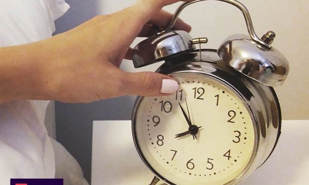 USKORO POMERAMO SAT UNAZAD, PRELAZIMO NA ZIMSKO RAČUNANJE VREMENA: Spavaćemo duže, a evo kako to utiče na zdravlje
