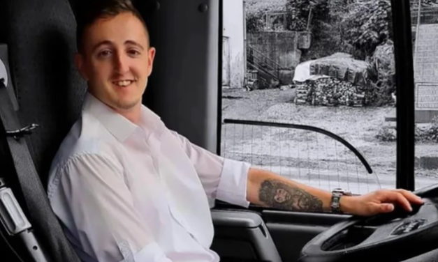 (VIDEO) SNIMAK SA MESTA SAOBRAĆAJKE! Potresno, sin (27) pevačice je vozio AUTOBUS