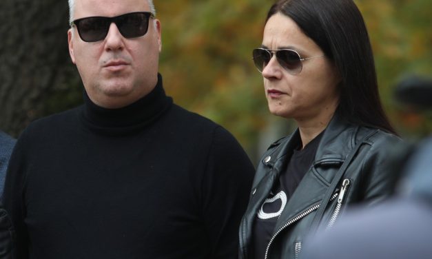 Ovu ženu su označili kao ljubavnicu Saše Matića, a evo šta njegova supruga kaže o njoj