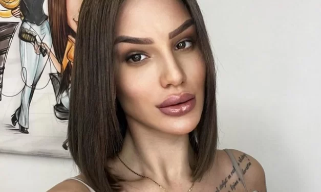 Aleksandra Nikolić uslikana u poodmakloj trudnoći! (Foto)