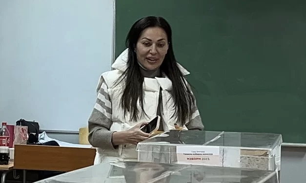 „Samo mi je još Azijat falio u kući!“ Cecu pri povratku u porodični dom dočekala prava pometnja! (Video)