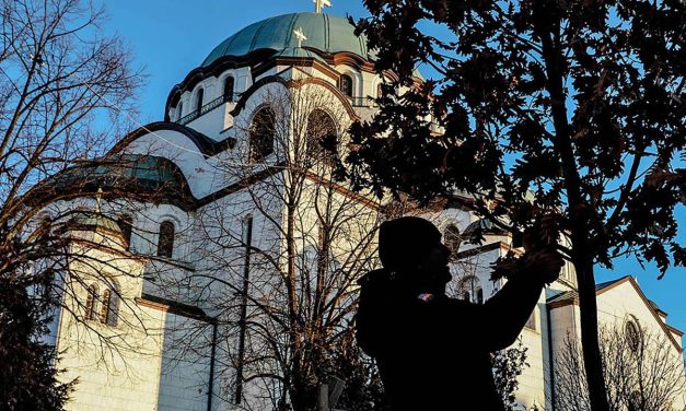 SPC I VERNICI DANAS SLAVE VELIKOG SVECA! Veruje se da ovo treba uraditi za zdravlje i uspeh