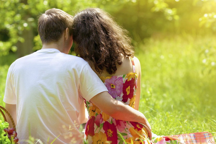 Šest horoskopskih parova za koje će 2024. biti idealna godina ljubavi