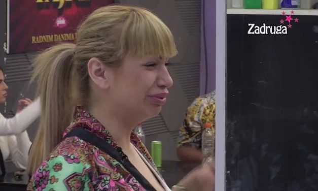 Prizor Miljaninog SINA tera suze na oči: Sklupčao se na Badnji dan u porodičnom domu, a njeno odsustvo ne može niko da zameni