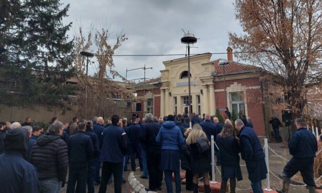 Sindikat Zastava oružja: Hladnoća se uvukla u sve pogone, temperatura u fabrici 10 stepeni