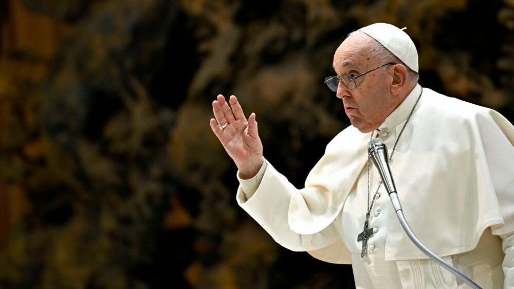 Papa Franjo: Seksualno zadovoljstvo dar od Boga