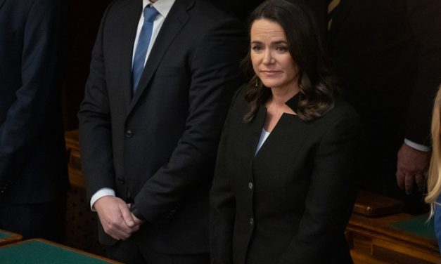 Da li je ostavka Katalin Novak moralni čin ili spasavanje ukaljanog ugleda Fidesa