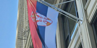 Velika čast za našu zemlju1 Na ceremoniji u Njujorku podignuta zastava Srbije povodom Dana srpskog nasleđa!
