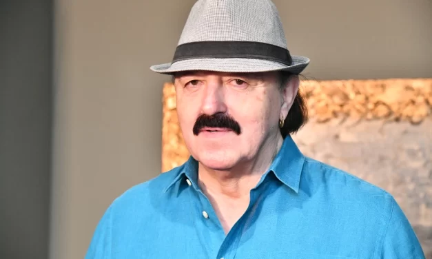 „Sve moje ljubavi su bile tragične…“ Haris Džinović se požalio na ljubavni život: „Patio sam kao konj…“