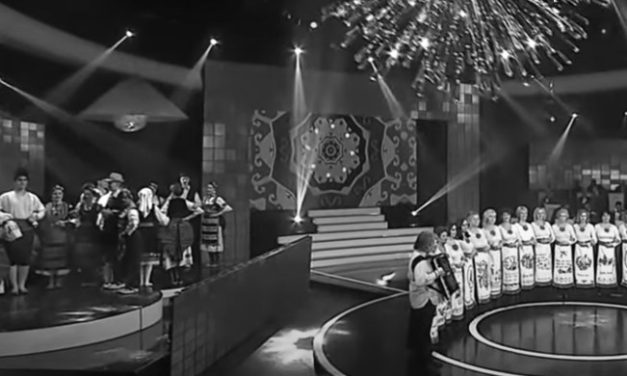 Tragična SMRT muzičara koji je svirao na Rts-u, pesma mu je ušla u istoriju, a sinoć je UDARIO GLAVOM O POD i na mestu preminuo