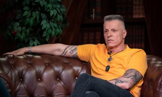 „Dobra je riba, želim da se poskidamo goli i polivamo!“ Đorđe David je zapanjio onim što je rekao o 29 godina mlađoj koleginici