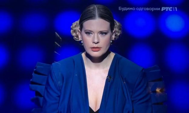 LEPRŠAVA KRATKA HALJINA I ŠIROK OSMEH:Milica Tragačica nekada je bila druga žena, osvanule fotke iz mladosti