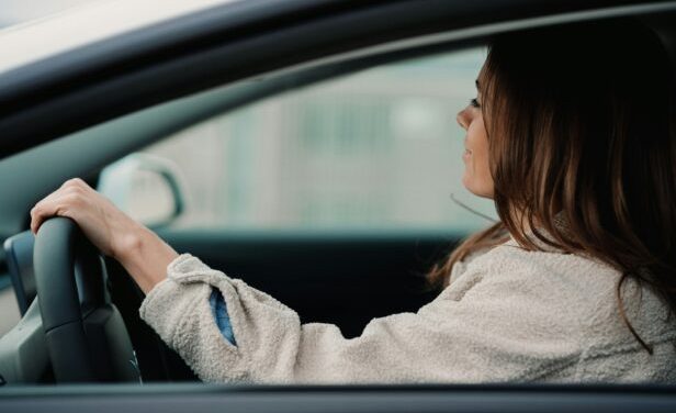Preko 90% automobila sadrži 1 supstancu koja je veoma opasna po zdravlje: Evo gde se najviše krije!