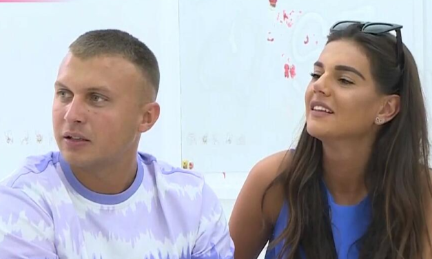 “NIJE MI VRATILA KOLA“ Stefan Karić nakon dve godine od raskida PECNUO Jovanu Ljubisavljević